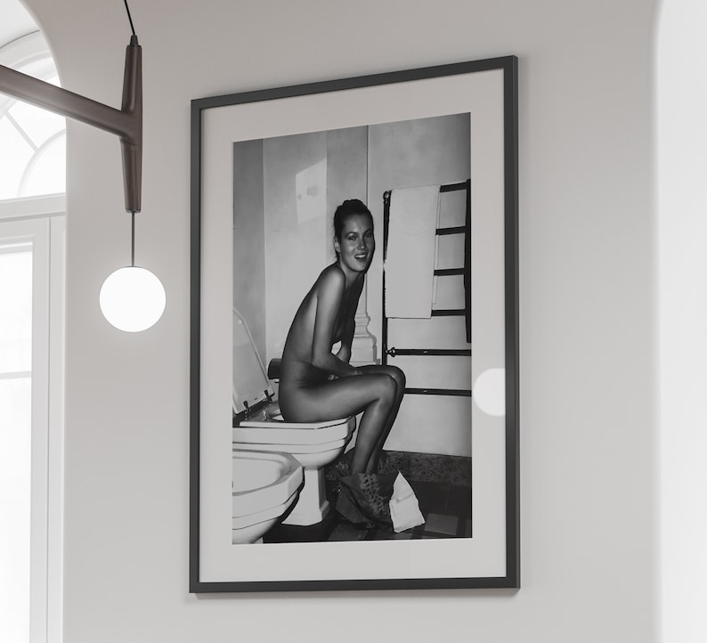 Kate Moss in Toilet Print, Black and White, Bathroom Wall Art, Vintage Photography, Feminist Poster, Girls Bathroom Decor, Digital Download