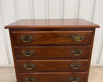 Vintage Henkel-Harric Co Chippendale Style Cherry Wood Bachelor's Chest – 4 Drawer Dresser / Nightstand with Brass Hardware