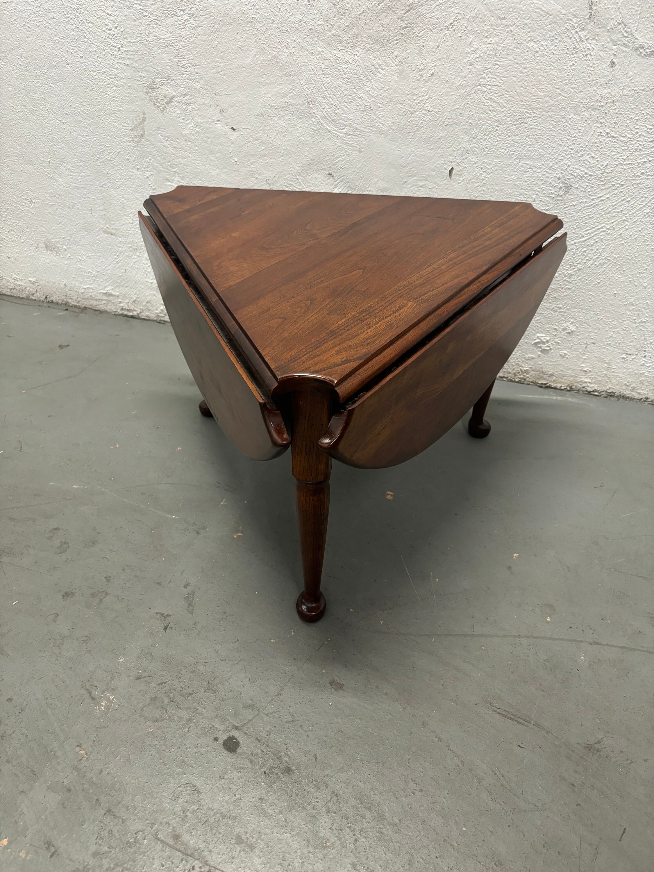 Vintage drop leaf side table discount