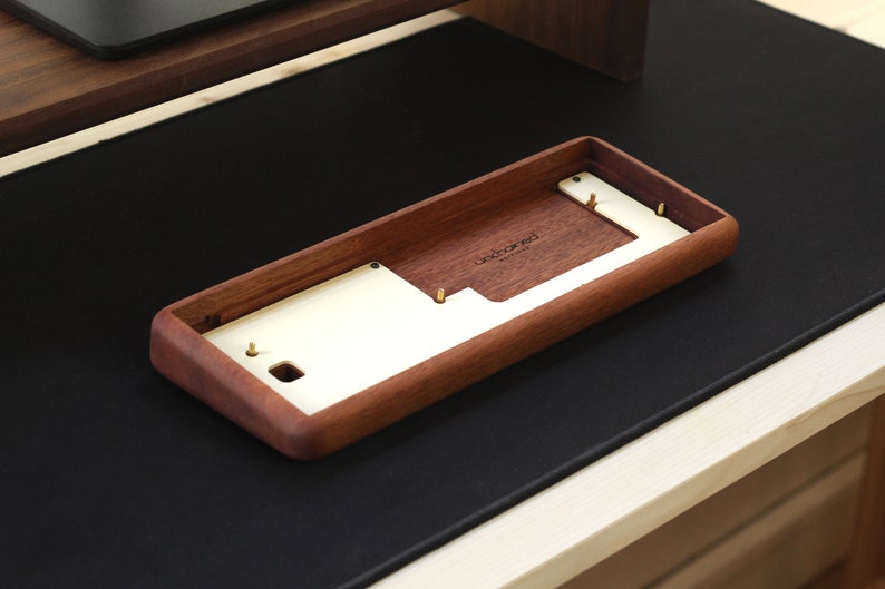 Mahogany 60% Mechanical Keyboard Case: Curved Mechanical Keyboard Case ...