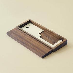 60% Walnut Keyboard Case / Wooden Keyboard Case / Wood Case / Mechanical Keyboard Case / Wood Wrist Rest / GH60 / Wooting 60HE / DZ60
