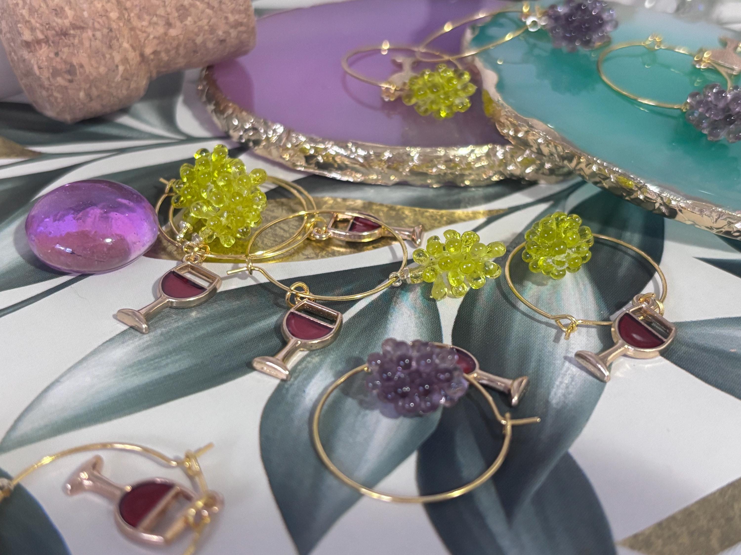 Grapes & Wine Stem Charm – Gold Wine Glass Accessory, Party Favor Gift ...