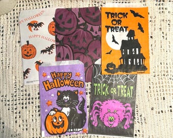 Vintage Halloween Treat/Party Favor Bags (Includes 5 Paper Bags) Collectible Ephemera Paper Crafting Junk Journaling Halloween Crafting