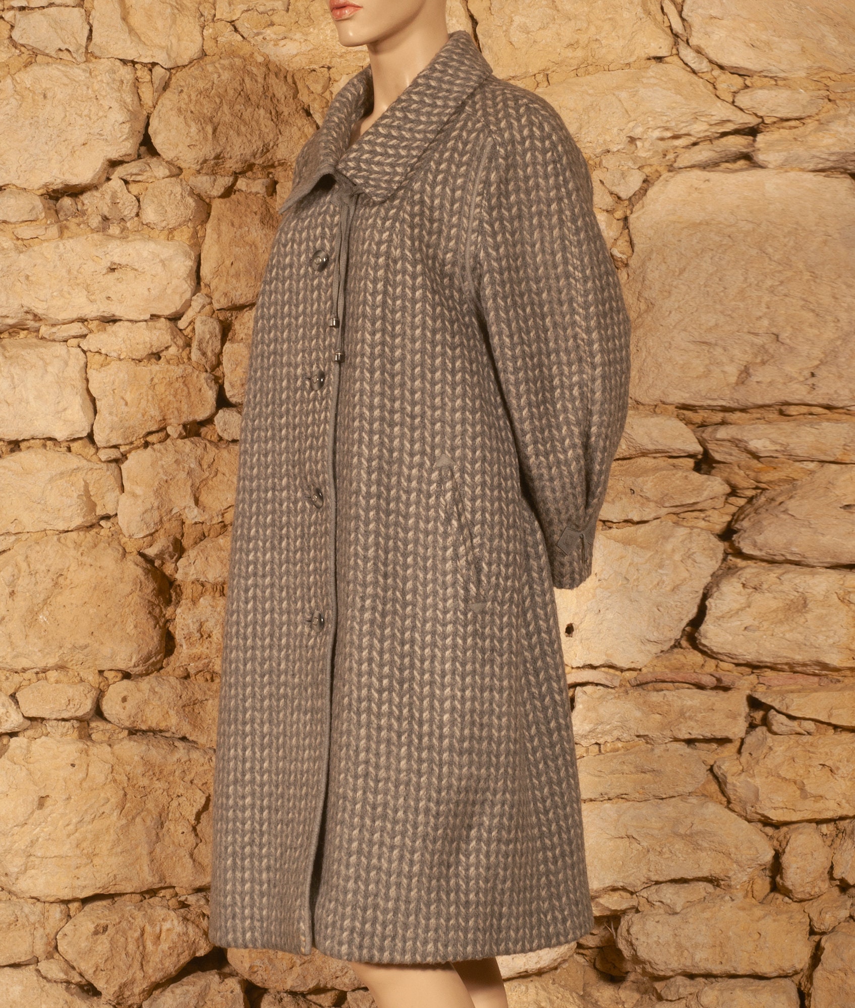 Vintage 60s 'goetz Modell' Tweed Overcoat (size UK14, US10 Vintage 60s 'goetz Modell' Tweed Overcoat (size UK14, US10