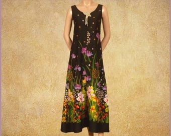 Vintage 70s Floral Print Maxi Dress (size UK12, US8, FR40, D38, IT44)