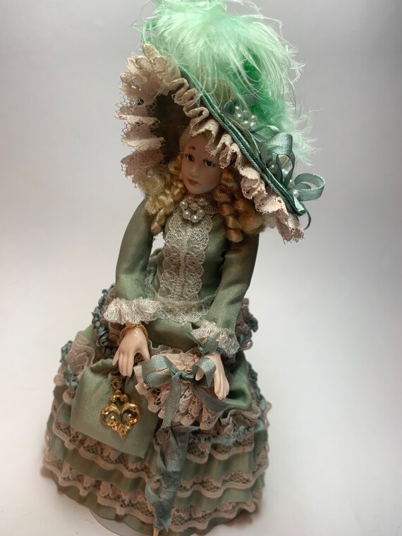 Titanic porcelain on sale doll