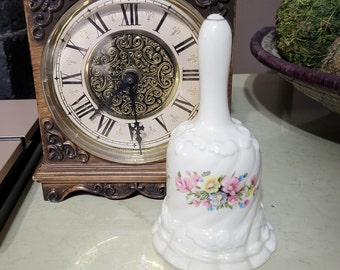 5,75 pulgadas. Decoración vintage para el hogar: rosas color rosa campana con detalles dorados.