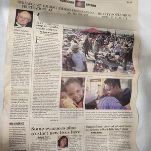 Tidning från 2005 med förödelsen av orkanen Katrina och andra rubriker - VARNING: EXPLICIT INNEHÅLL!