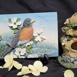 Rare* Vintage, Hand Painted 3D American Robin Resin Art Slate & Little Resin Bird House