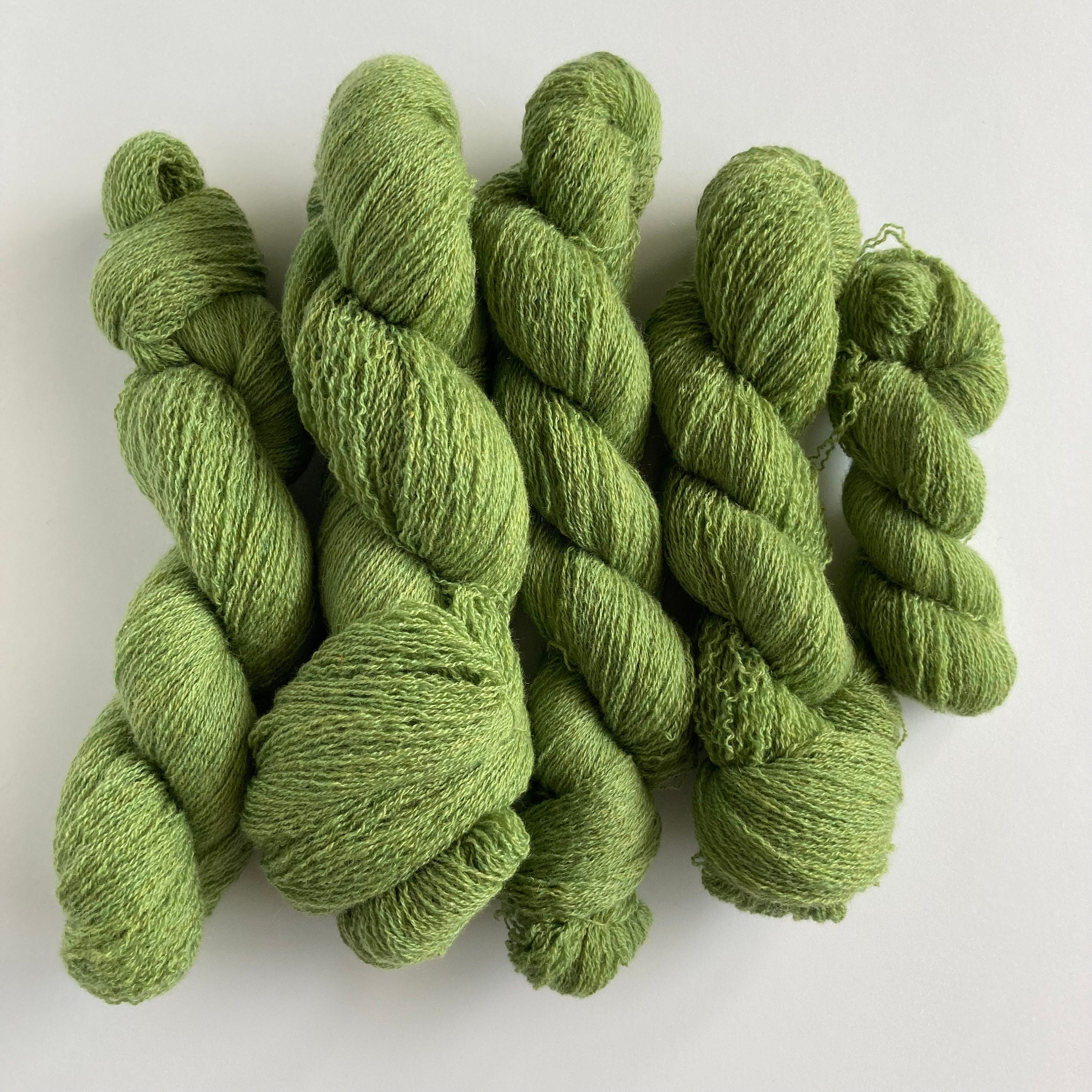 Green Viscose Yarn Rayon Thread Vegan Silk Yarn Lace Weight 