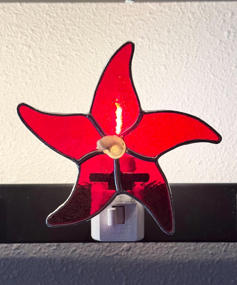 IvyStainedGlassArt Stained Glass Starfish Night Light - Thumbnail 4
