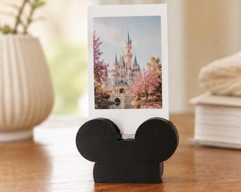 Soporte para fotos de Mickey Mouse (archivo STL/Instax Mini), inspirado en parques temáticos.