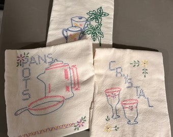 Set of 3 vintage embroidered flour sack towels