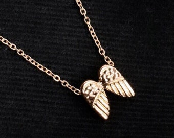 Golden Wings - gold necklace