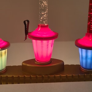 B110A Rare Peerless Shooting Star C6 Bubble Light 1947-1948 Candelabra with Clips