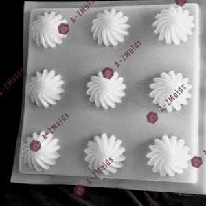 Small, personal portion skirt mold, pudding, jello, gelatinas, gelatin falda pequeña 9 cavities