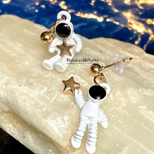 Astronaut and Star earrings ~ Astronaut dangle earrings ~ space lover~ Gold star earrings ~ New in gift box