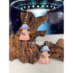 UFO Earrings ~ UFO Cow abduction Earrings ~ Cow Earrings ~ Alien Earrings ~ ufo and cow earrings ~ fun earrings ~ in gift box