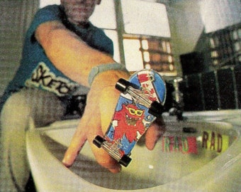 M-Zone Croydon 80's Dead-stock Fingerboard Keychain - M-Zone Monster