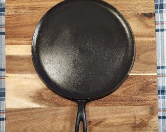 Wagner Ware #9 Cast Iron Griddle