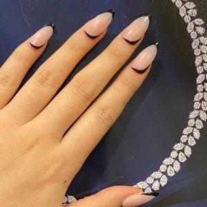 Press On Nails, Wedding Nails, Handmade Nails, Personalized Gifts, Gel Nails, Custom gifts, Almond nails, Nail Extensions, Cute Nails