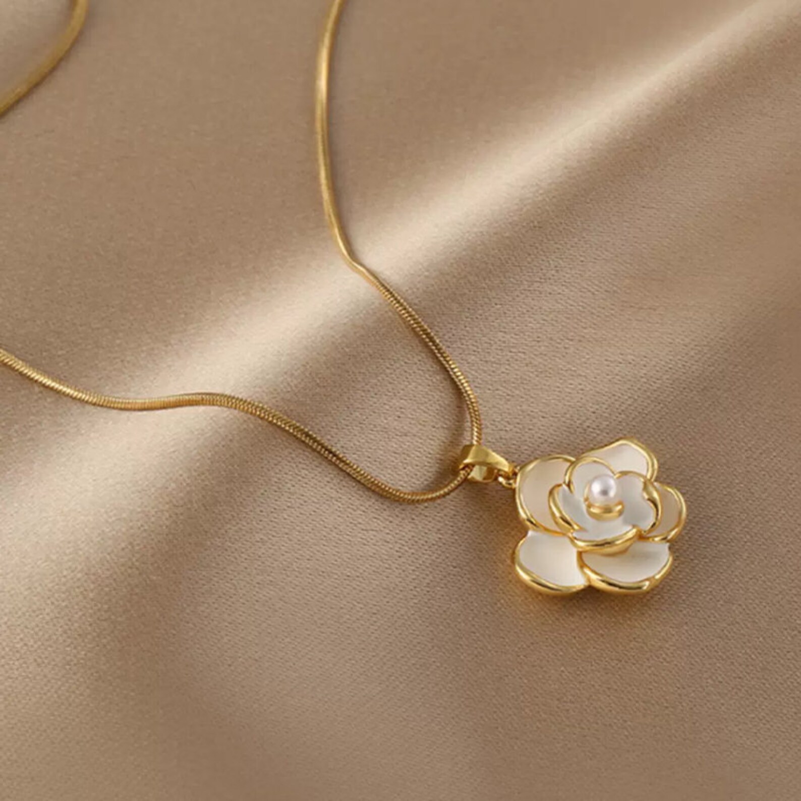 Camellia Necklace