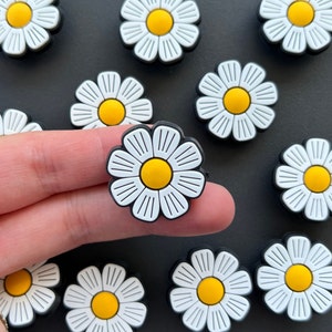 Daisy Flower Shoe Charms, Flower Shoe Charms, Cute Shoe Charms, Shoe Charms for Clogs, Gift for her, Kids Shoe Charms - Gift for Girls