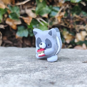 Handmade Polymer Clay Raccaron Desk Buddy/ Raccoon Macaron / Trinket