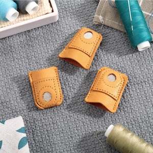 Leather Thimble Hand Sewing Thimble Finger Protector Thimble Finger Pads for Knitting Sewing Quilting Pin Needles Craft Accessories DIY.