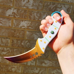Talon Knife |CS2 Talon Knife | CS2 | CSGO | Portable Roleplay Prop | Fidget Toy | Gaming Setup | Room Decor | AUS