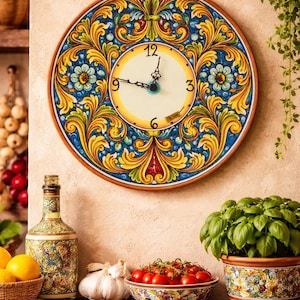 Handgjord keramisk Caltagirone-klocka i barockstil