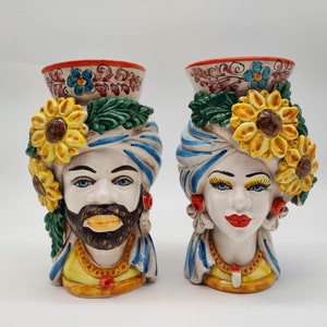 Vasi in ceramica siciliana Teste di Moro fatti a mano (24–25 cm / 9,4–9,8 pollici) – Vasi tradizionali a forma di testa di moro – Coppia di decorazioni italiane