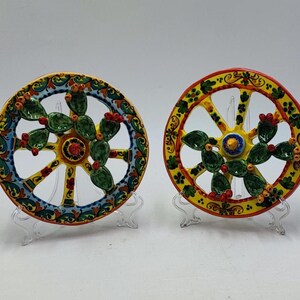 Hand-Painted Sicilian Ceramic Cart Wheels – 20cm | Traditional Caltagirone Wall Art | Italian Folk Decor | Mediterranean Kitchen Accent