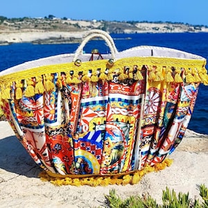Handcrafted Sicilian Coffa Bag: Carretto Print Palm Leaf Basket
