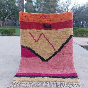 Custom Pink Carpet ,Pink Beni ouarin Rug ,Custom Pink Rug, Handwoven Wool Boujad Rug ,Stunning Pink Berber Rug ,Luxurious Boujaad pink rug.