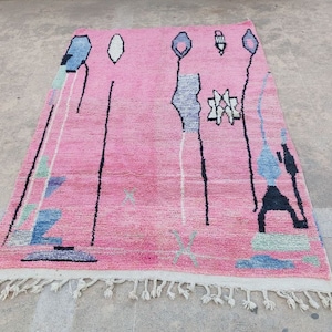 UNIQUE Pink Moroccan Rug, Stunning Handmade Moroccan Rug, Hand Woven Wool Rug, Pink Berber Rug, Soft Pink Rug, Custom Beni Ourain Pink Rug.