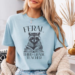 Tshirt de professeur de troisième année, enseignant de troisième année drôle, humour de troisième année, chemises assorties chemises de troisième année, couleurs confort troisième année