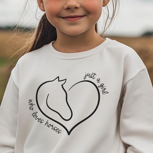 girl horse sweatshirt, equestrian youth crewneck, horse lover sweatshirt youth, girl who loves horses, horseback riding shirt