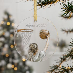 Gepersonaliseerd ornament basketbalmeisje, persoonlijk basketbalcadeau, cadeau basketballiefhebber, kerstornament basketbal, basketbalcadeau op maat