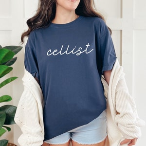 Cello Shirt Comfort Colors, Cello lover t-shirt, Cello lover gift, Cello player shirt, girl who loves cello, cello tee, cello student gift