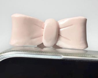 Handmade Polymer Clay Bow Hipper – Phone, Kindle, Peeker