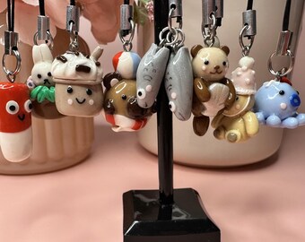 Ręcznie robiony gliniany brelok do telefonu – kawaii dodatek do torebek