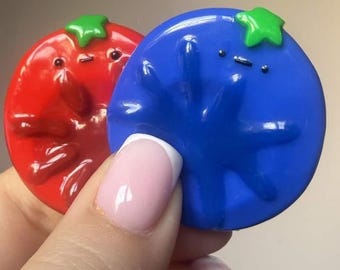 Pierre kawaii aux tomates et aux myrtilles - Jouet anti-anxiété anti-anxiété