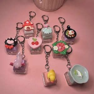 Fidget Toy Keycap-nyckelring: Anpassad kawaii anime-nyckelring