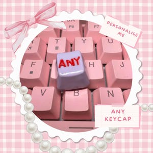 Tecla artesanal hecha a mano "Presiona cualquier tecla": Regalo kawaii para gamers de anime.