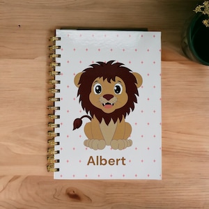 Quaderno a spirale A5. carta a righe. Personalizzazione con il nome