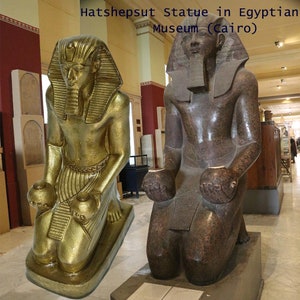 Wunderbare Statue für die alt-ägyptische Königin Hatschepsut (goldfarbend)