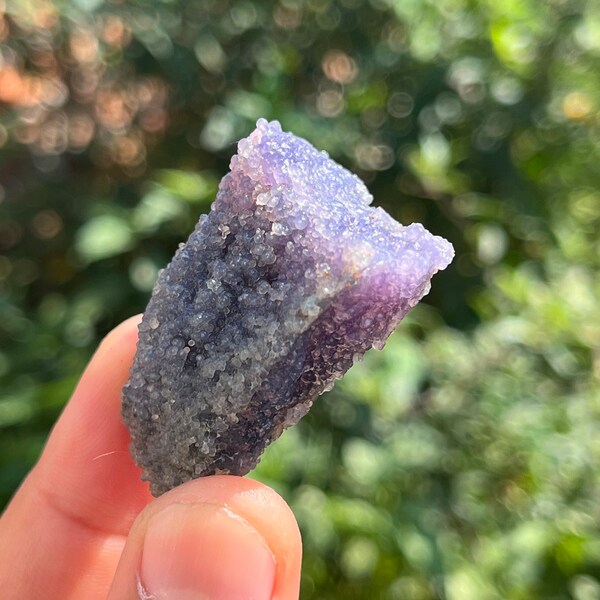 Extrovert crystal and very nice for self healling | lylac grape agate | please always happy even though your friend give you a fake smile