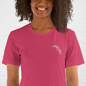 Floral Embroidered Women&#39;s Short Sleeve Shirt