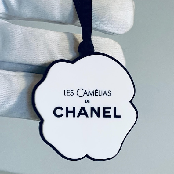Rare CHANEL Les Camélias Bag Charm – Double Camellia Black & White